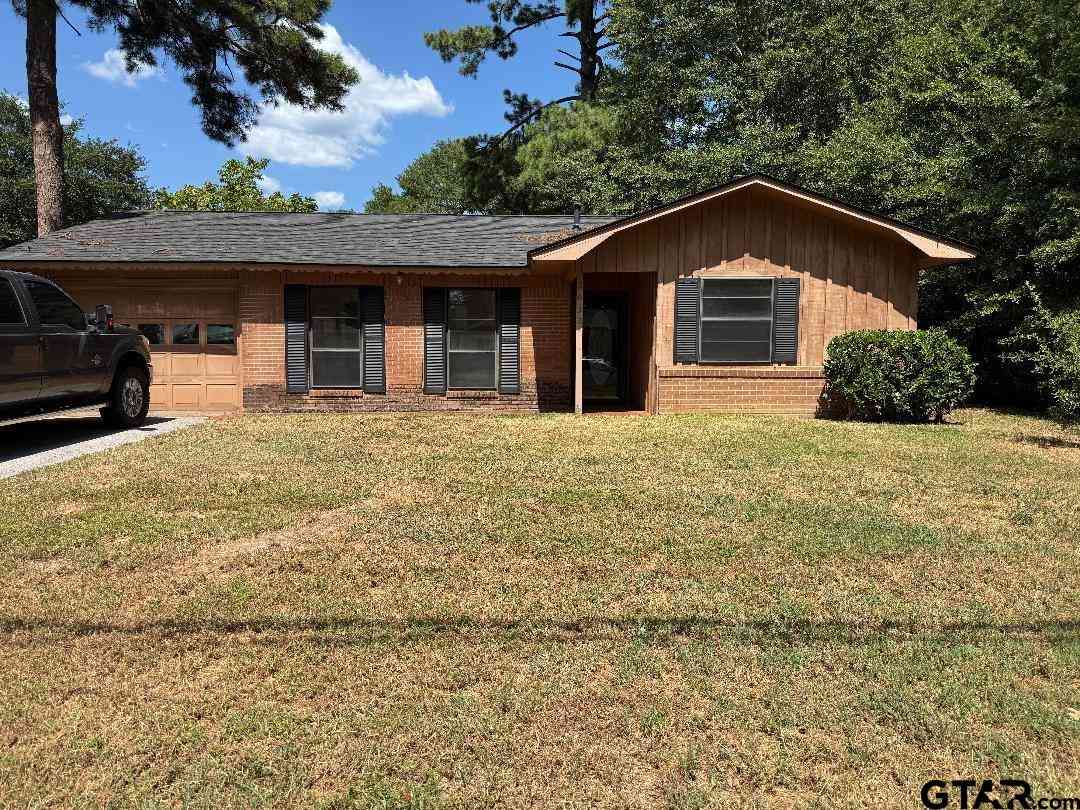 Homes For Sale - 2632 Amy<br/> Tyler, TX 75701