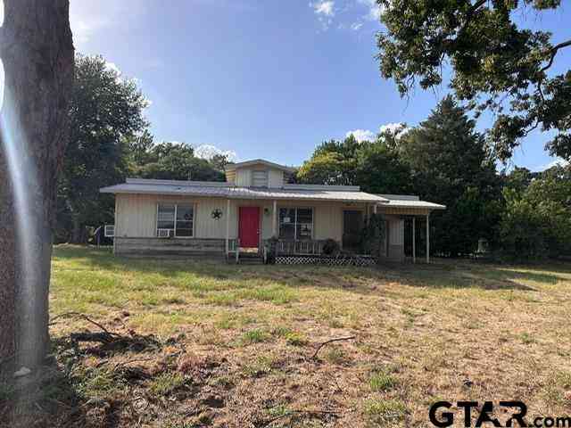 Homes For Sale - 902 W College St<br/> Henderson County, Athens, TX 75751