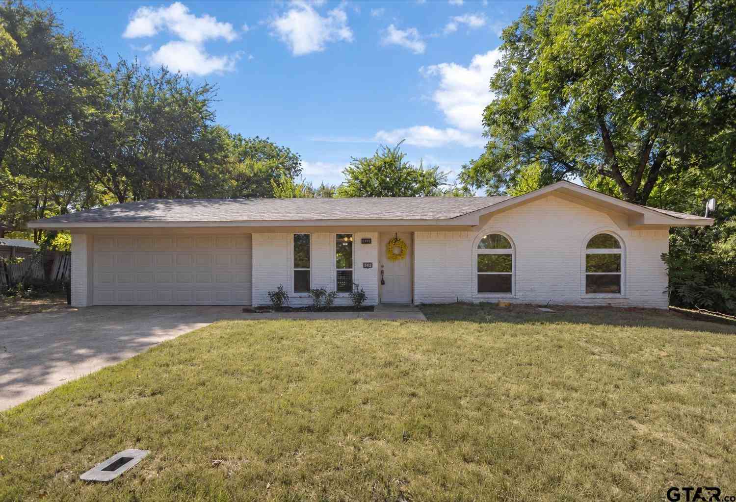 Homes For Sale - 1315 Debbie<br/> Van Zandt County, Canton, TX 75103