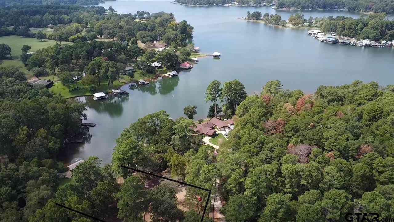 Homes For Sale - 103 Lago Vista<br/> Jacksonville, TX 75766