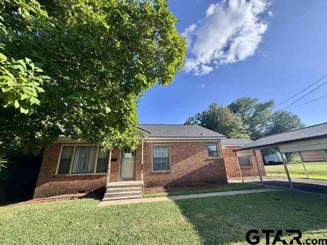 Homes For Sale - 1919 Ferdell St<br/> Tyler, TX 75701