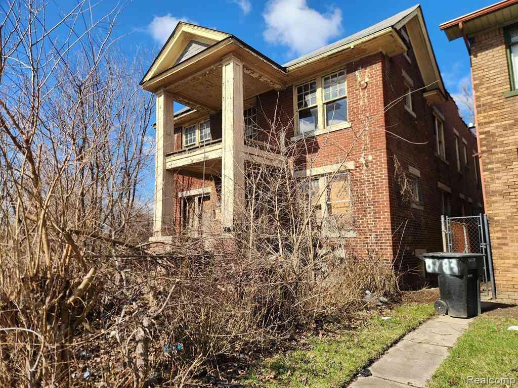 Multifamily For Sale - 8773 Petoskey Avenue <br/> Detroit, MI 48204