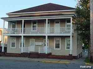 Multifamily For Sale - 121 S Court Street <br/> Howell, MI 48843