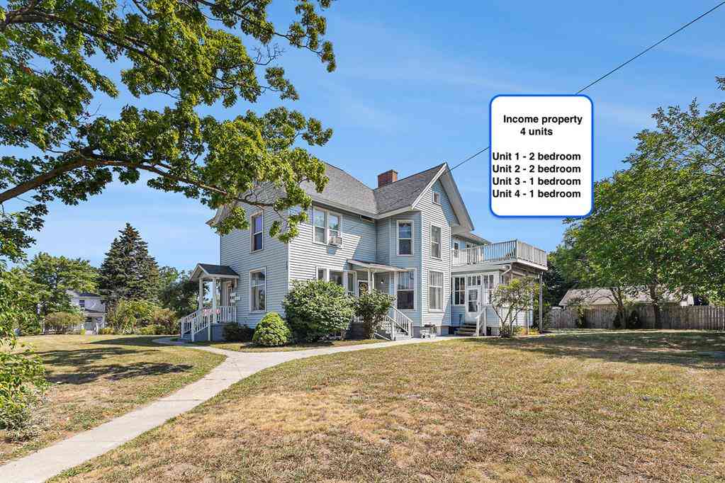 Multifamily For Sale - 210 N Lavinia Street <br/> Ludington, MI 49431