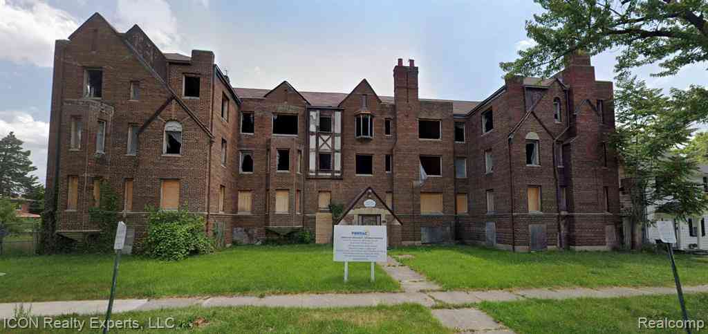 Multifamily For Sale - 94 Dwight Avenue <br/> Pontiac, MI 48341