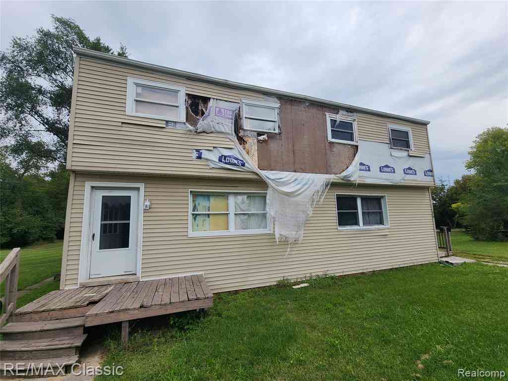 Multifamily For Sale - 816 Waskin Drive <br/> Tecumseh, MI 49286