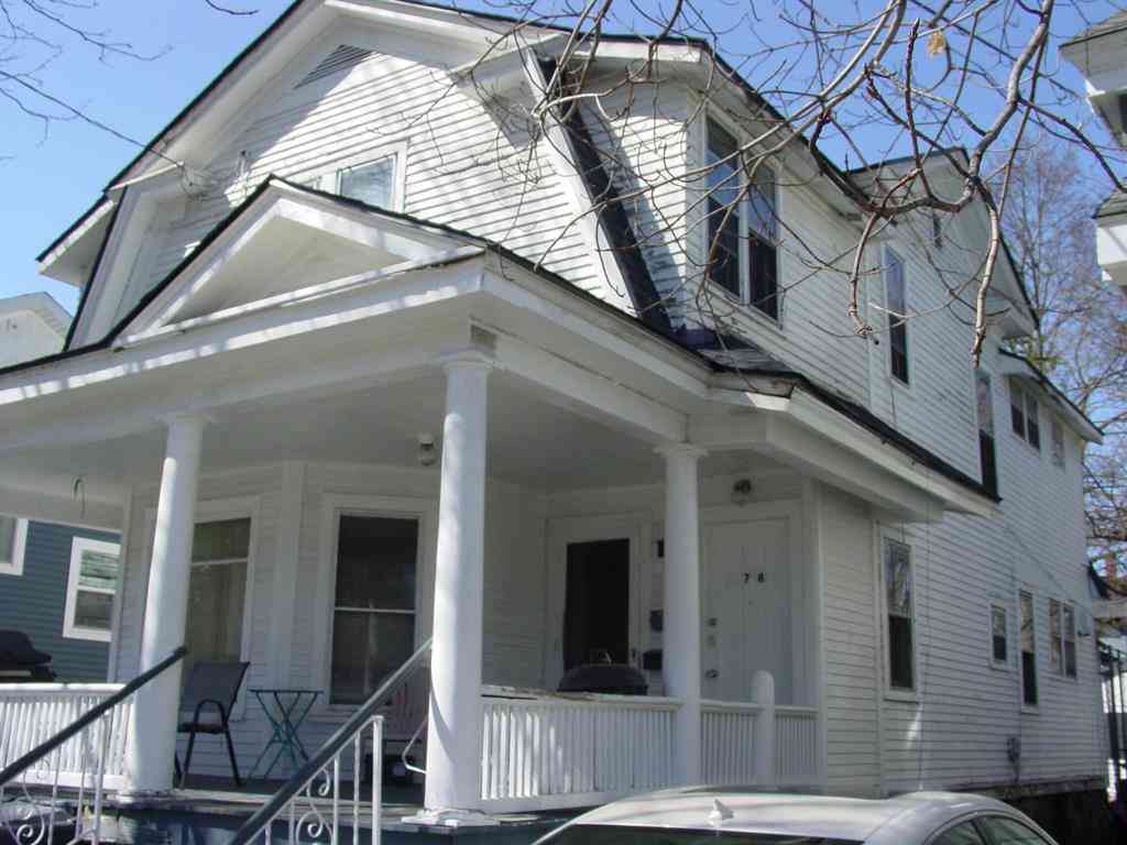 Multifamily For Sale - 718 W Cedar Street <br/> Kalamazoo, MI 49007