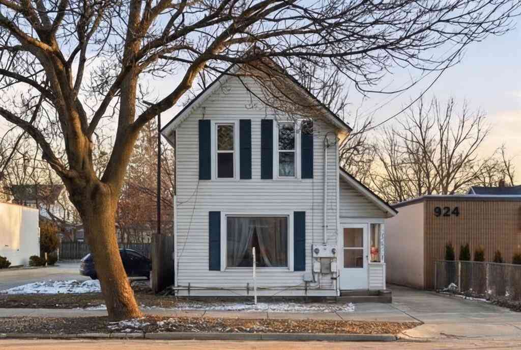Multifamily For Sale - 914 Fulton Street W W<br/> Grand Rapids, MI 49504