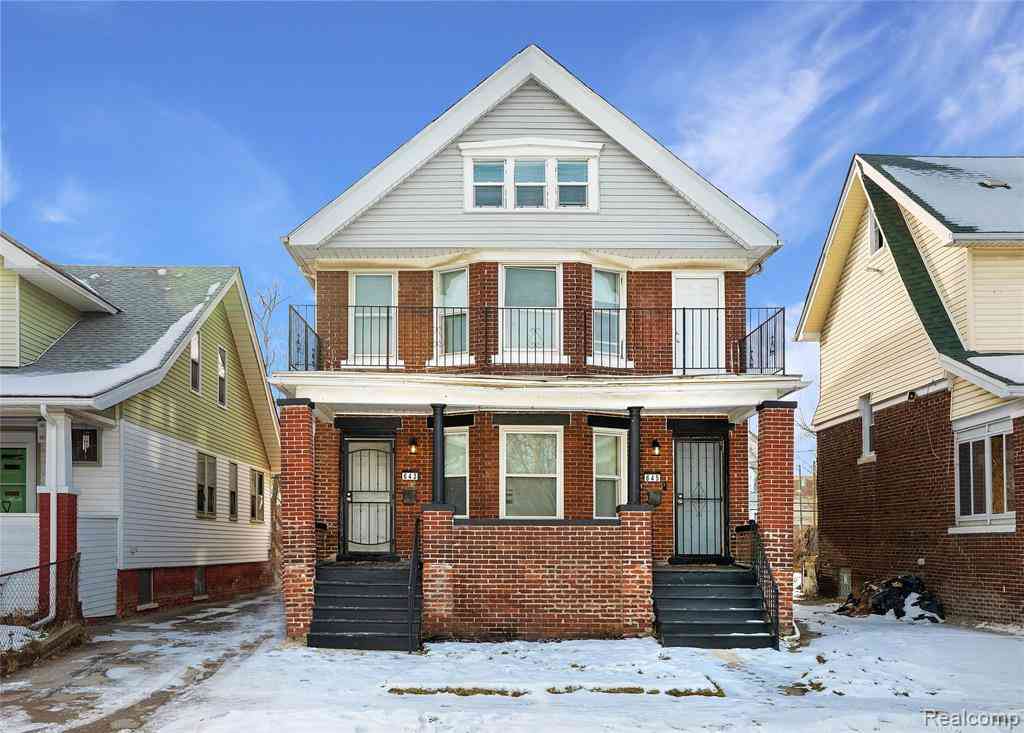 Multifamily For Sale - 643 Navahoe Street <br/> Detroit, MI 48215