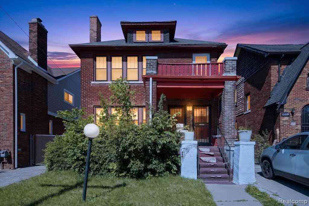 Multifamily For Sale - 13551 Santa Rosa Drive <br/> Detroit, MI 48238