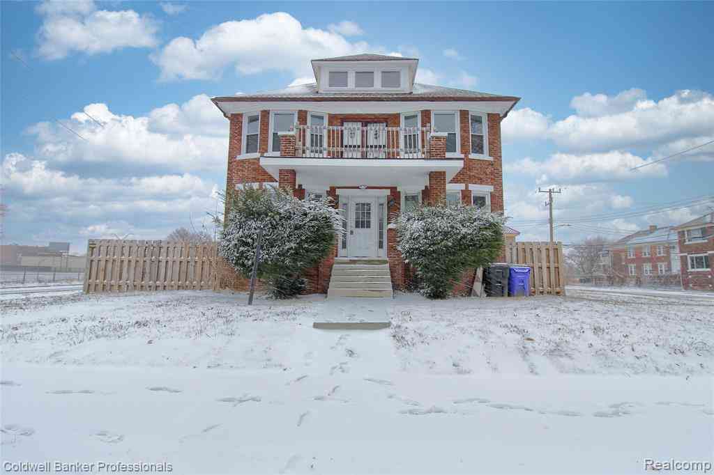 Multifamily For Sale - 4899 Hillsboro Street <br/> Detroit, MI 48204