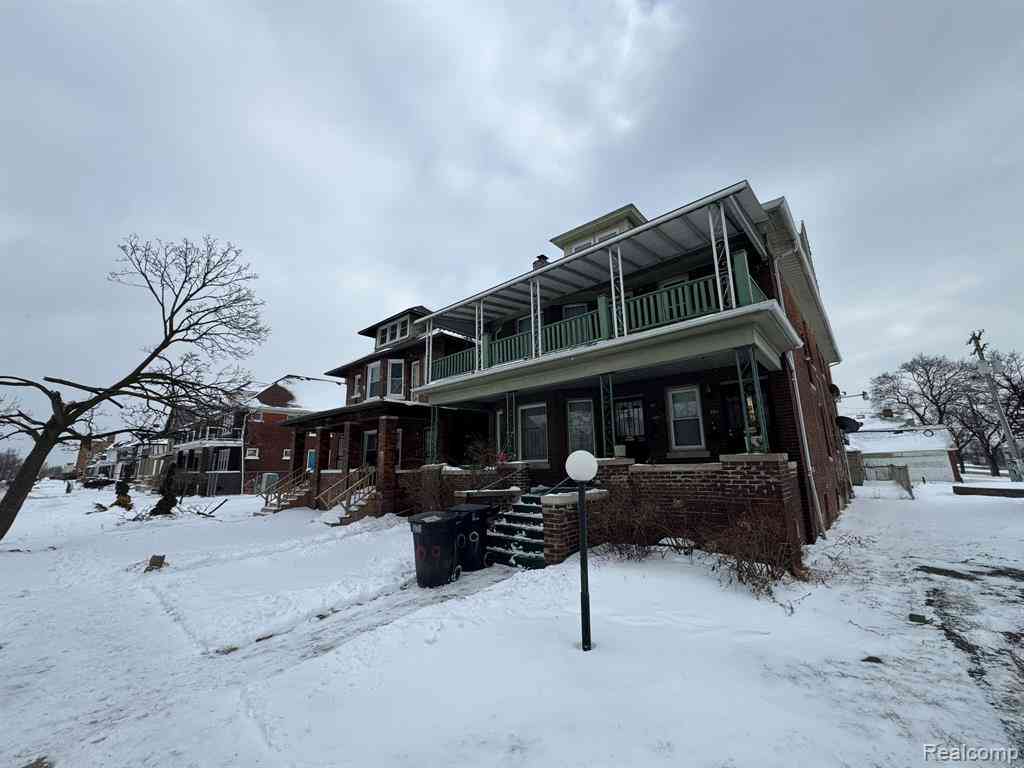 Multifamily For Sale - 909/907 W Euclid Street <br/> Detroit, MI 48202
