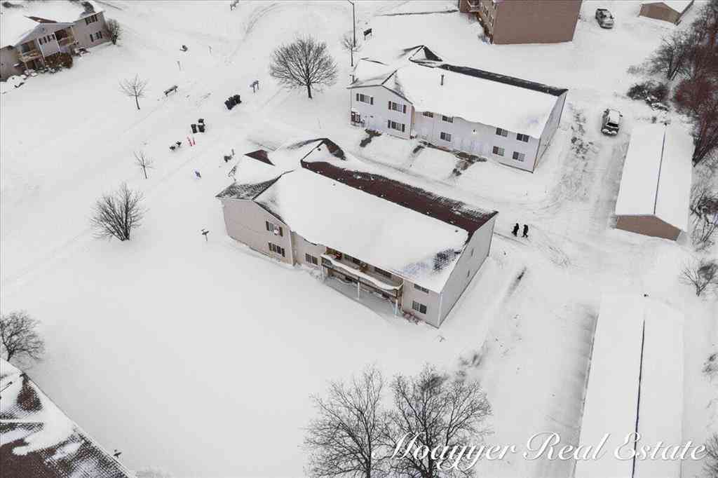 Multifamily For Sale - 1051 Abbey Court <br/> Holland, MI 49423