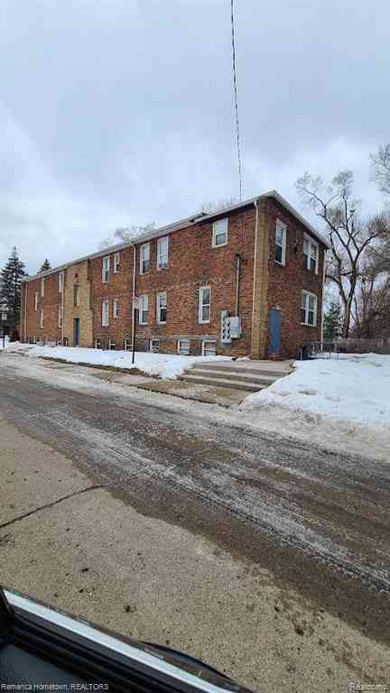 Multifamily For Sale - 21304 Ontaga Street <br/> Farmington Hills, MI 48336