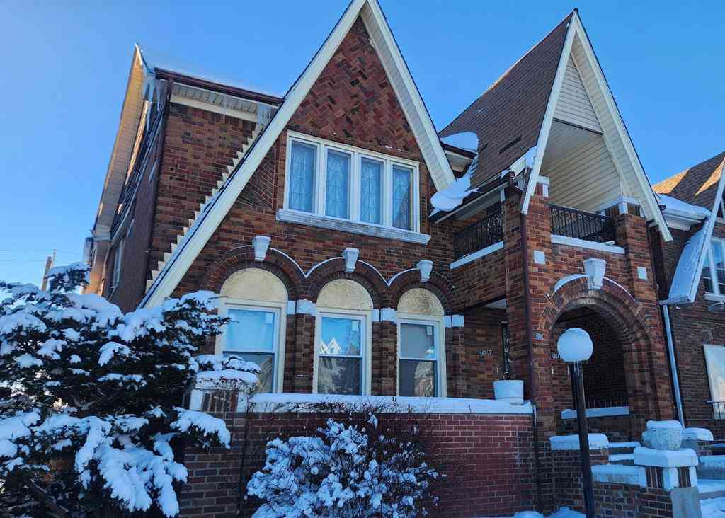 Multifamily For Sale - 12609 Santa Rosa Drive <br/> Detroit, MI 48238