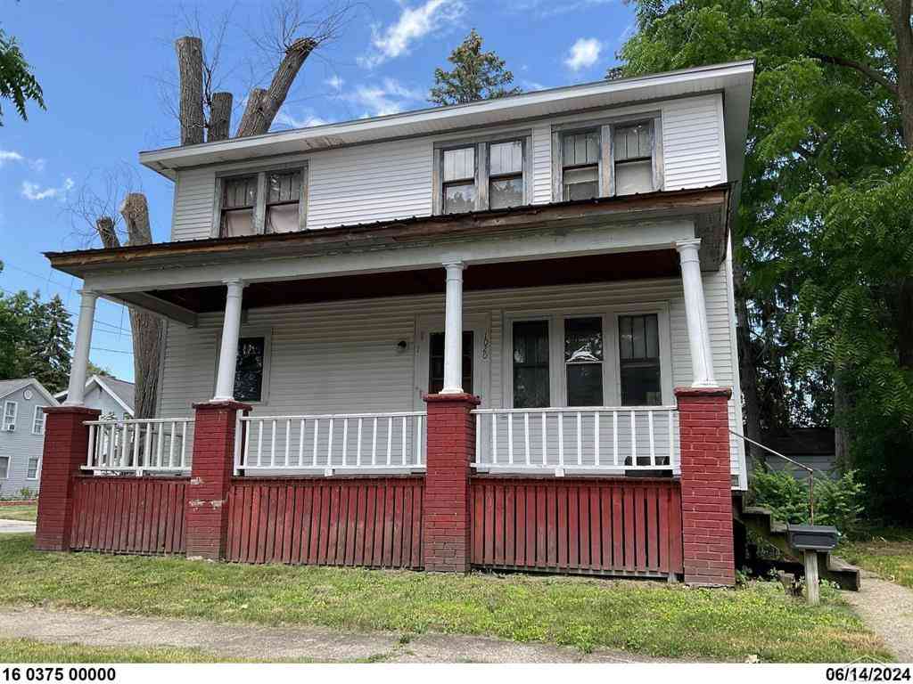 Multifamily For Sale - 1020 Adams Boulevard <br/> Saginaw, MI 48602
