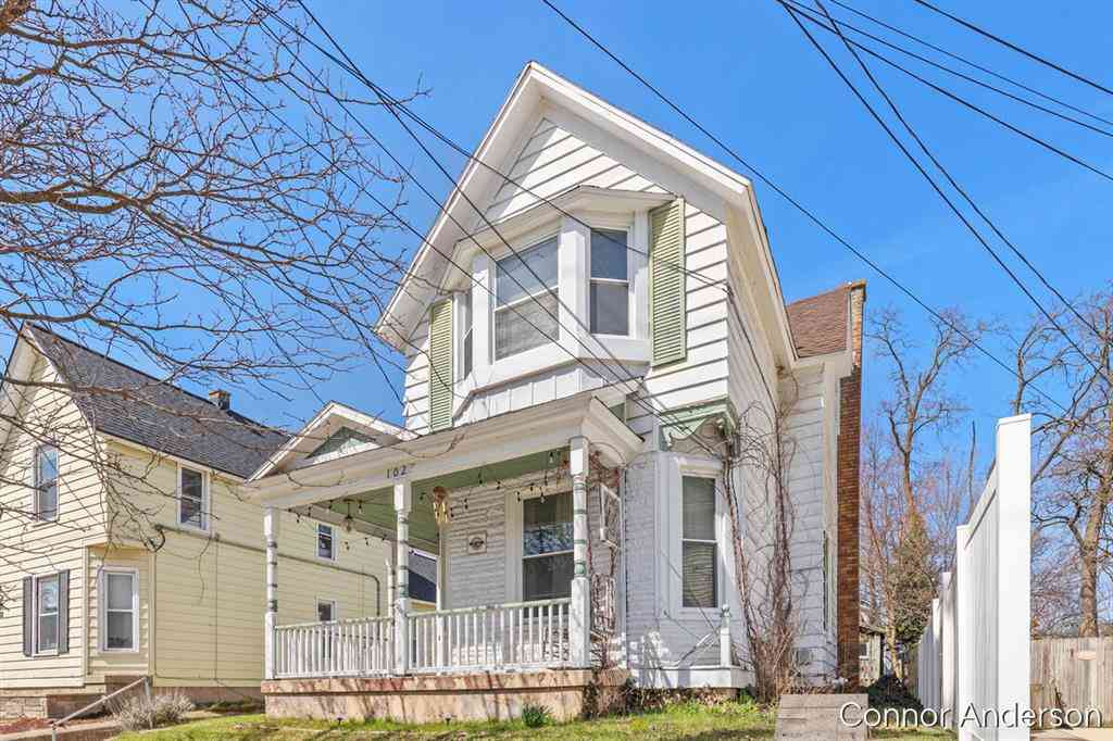 Multifamily For Sale - 1027 Fulton Street E E<br/> Grand Rapids, MI 49503