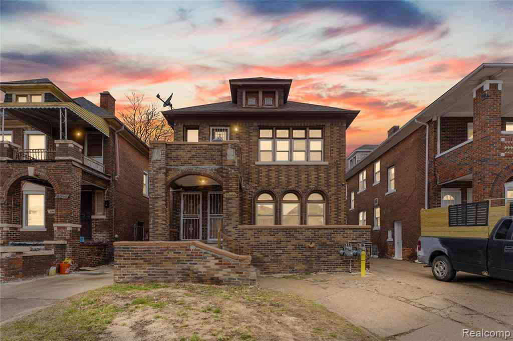 Multifamily For Sale - 3290 Tuxedo Street <br/> Detroit, MI 48206
