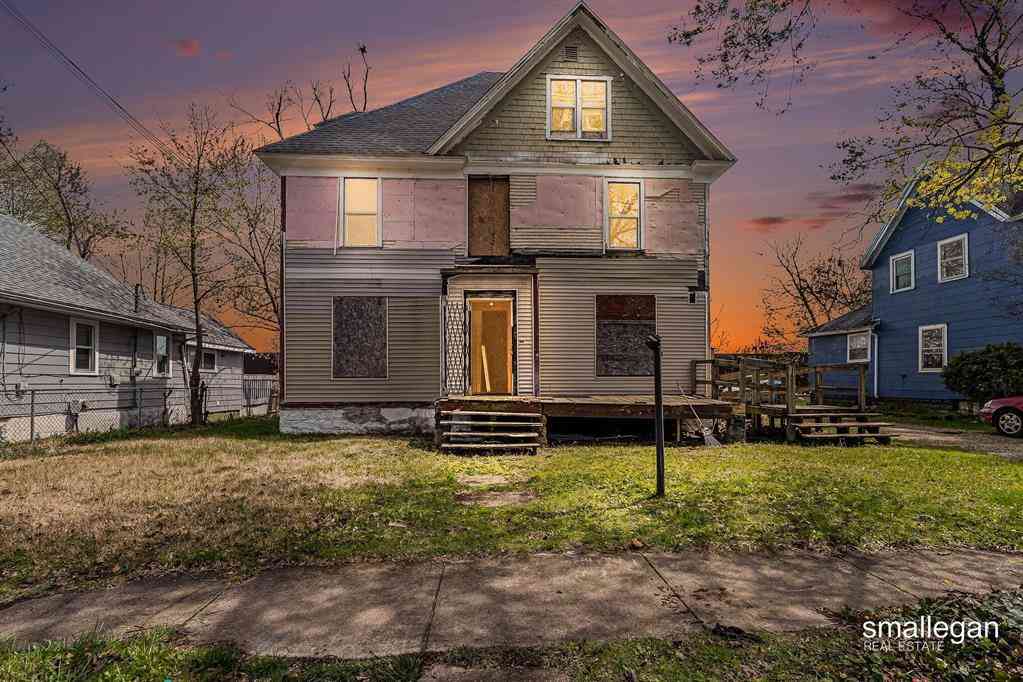 Multifamily For Sale - 821 Clarence Street <br/> Kalamazoo, MI 49001