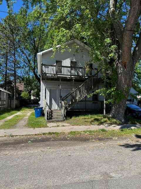 Multifamily For Sale - 264 6th Avenue <br/> Manistee, MI 49660