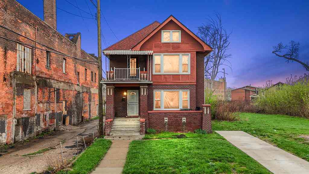 Multifamily For Sale - 8983 Beverly Court <br/> Detroit, MI 48204