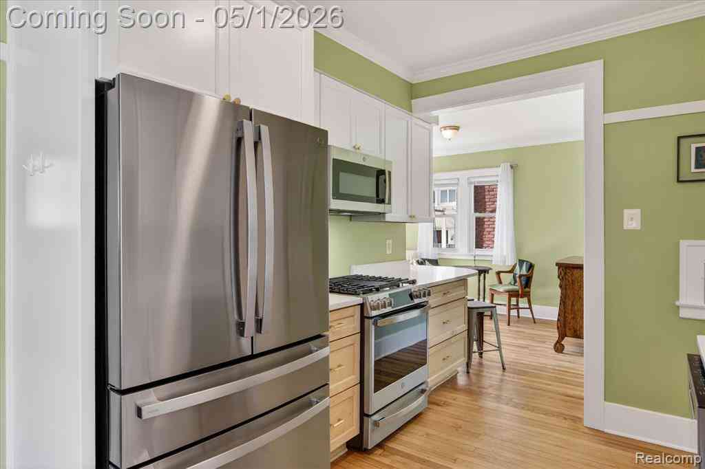 Multifamily For Sale - 925 Nottingham Road <br/> Grosse Pointe, MI 48230