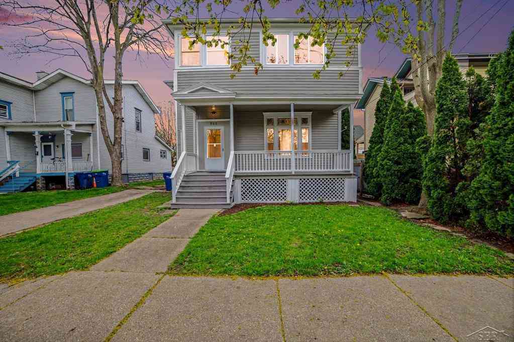 Multifamily For Sale - 908 N Van Buren Street <br/> Bay City, MI 48708