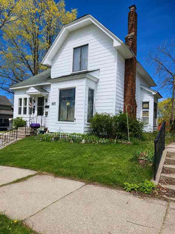 Multifamily For Sale - 415 E Harris Street <br/> Cadillac, MI 49601