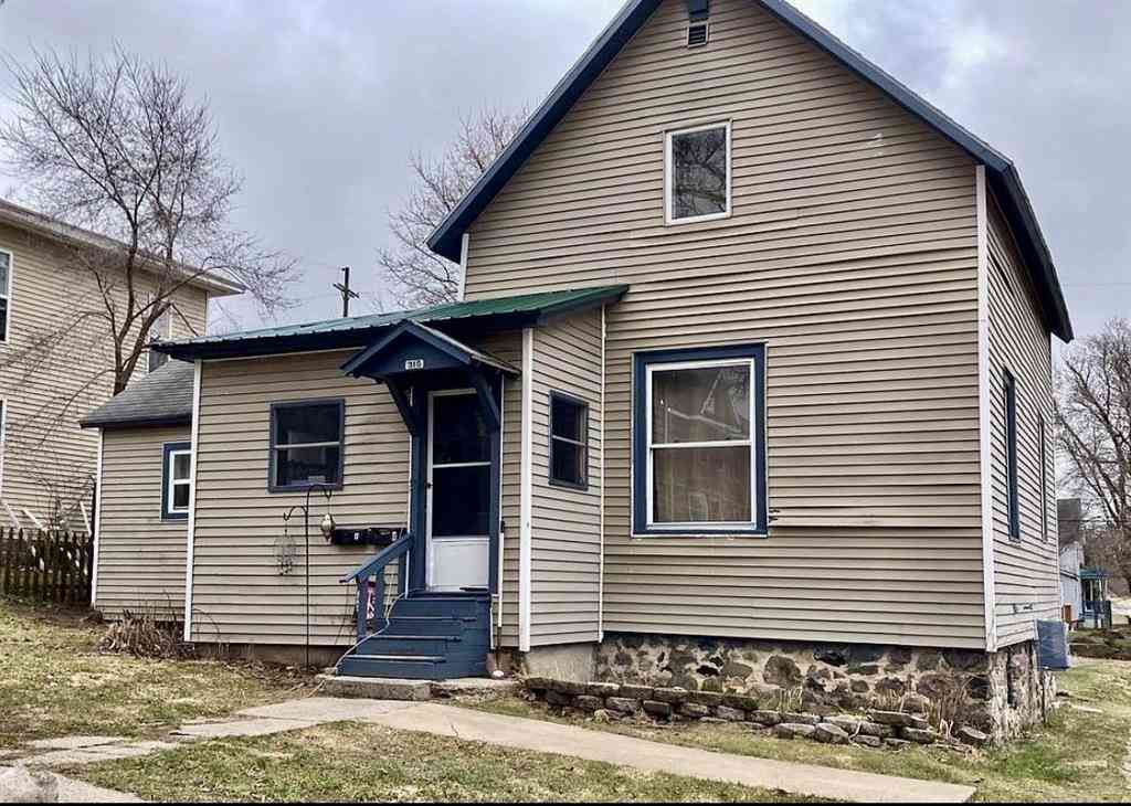 Multifamily For Sale - 316 E Bremer Street <br/> Cadillac, MI 49601