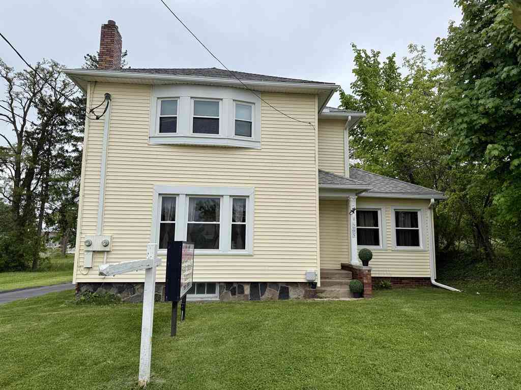 Multifamily For Sale - 205 N W Avenue <br/> Jackson, MI 49201