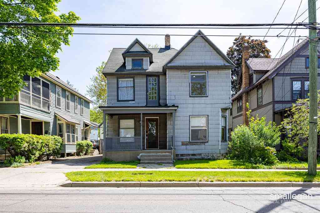 Multifamily For Sale - 318 Diamond Avenue Se SE<br/> Grand Rapids, MI 49503