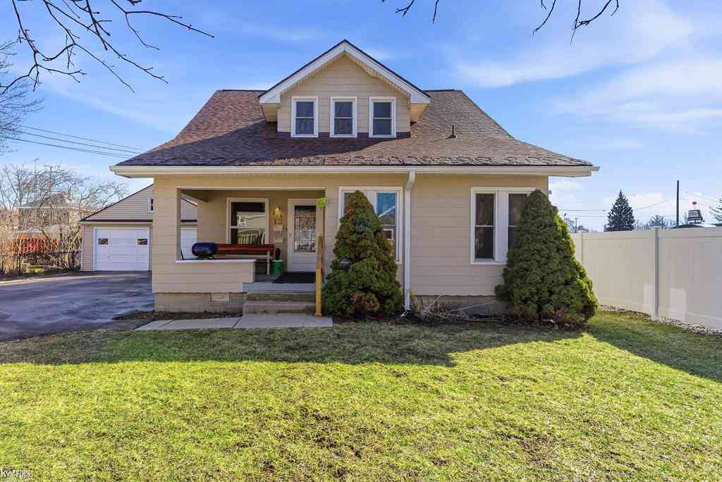 Multifamily For Sale - 216 N Genesee Street <br/> Davison, MI 48423