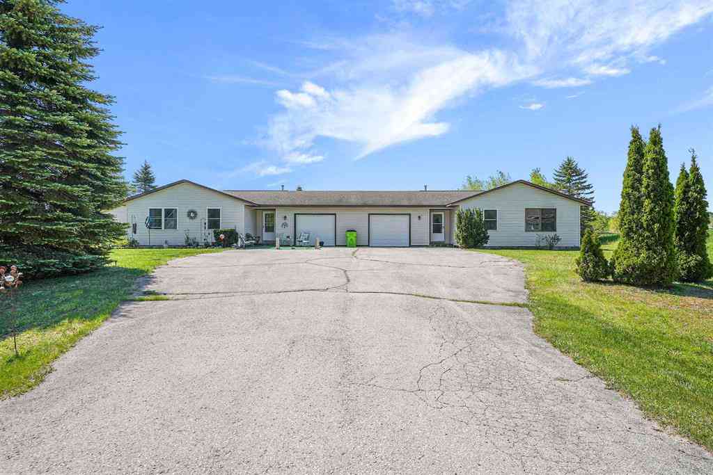 Multifamily For Sale - 3434 Mahoney Drive <br/> Grand Traverse County County, Traverse City, MI 49686