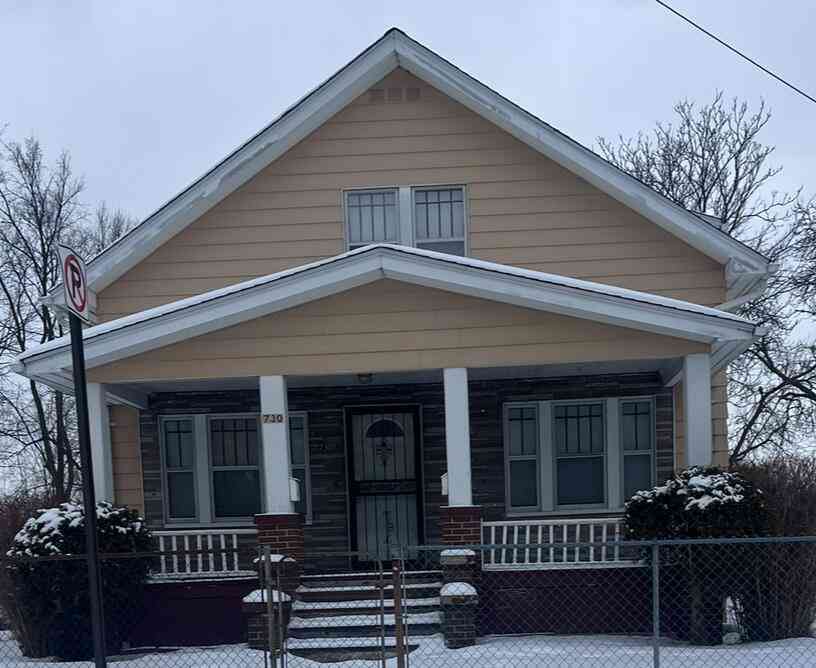 Multifamily For Sale - 730 Tilden Street <br/> Flint, MI 48505