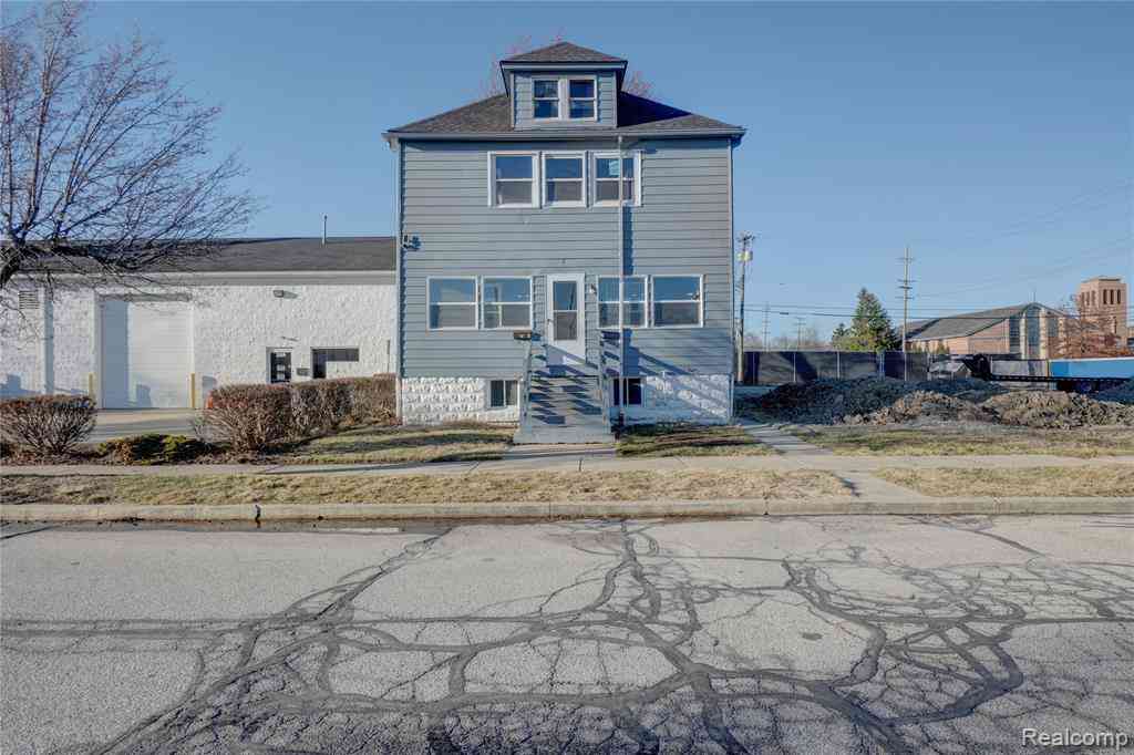 Multifamily For Sale - 320 Hudson Street <br/> Wyandotte, MI 48192