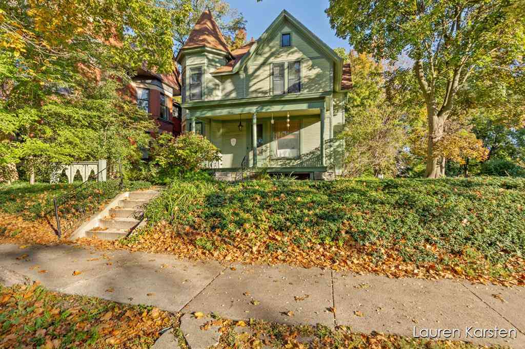 Multifamily For Sale - 623 Cherry Street Se SE<br/> Grand Rapids, MI 49503