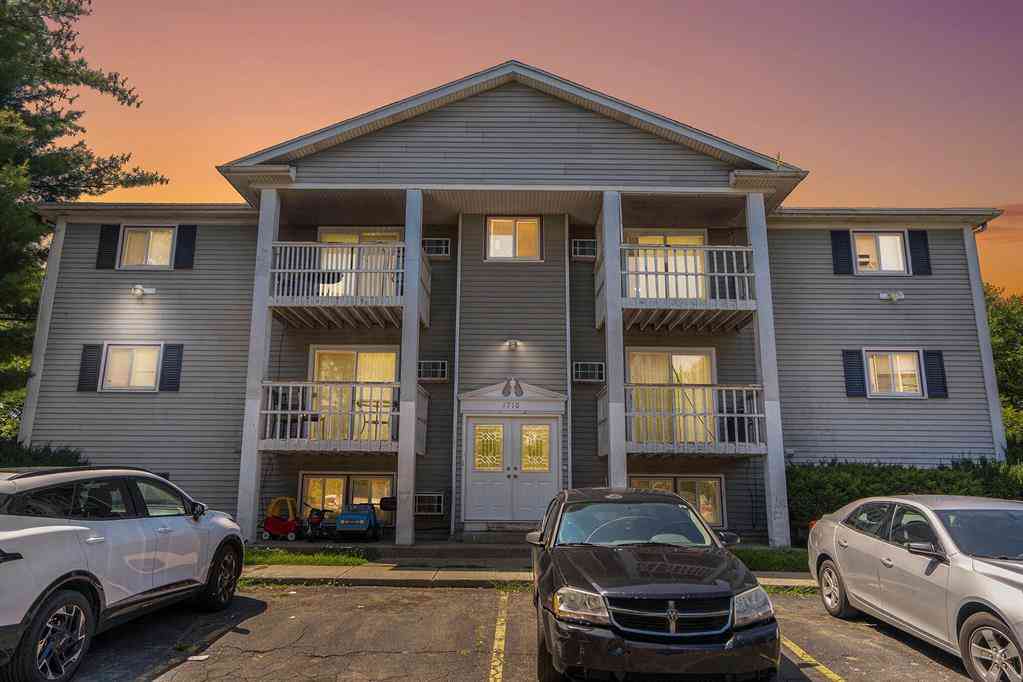 Multifamily For Sale - 1710 E G Avenue <br/> Kalamazoo, MI 49004
