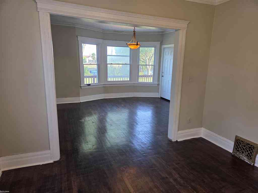 Multifamily For Sale - 9405 Navarre Street <br/> Detroit, MI 48214