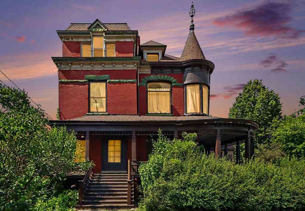 Multifamily For Sale - 916 W Kalamazoo Avenue <br/> Kalamazoo County, Kalamazoo, MI 49007