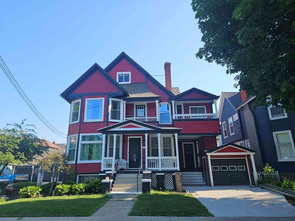 Multifamily For Sale - 1109 5th Street <br/> Bay City, MI 48708