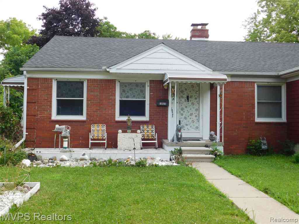 Multifamily For Sale - 18925 Roscommon Street <br/> Wayne County, Harper Woods, MI 48225