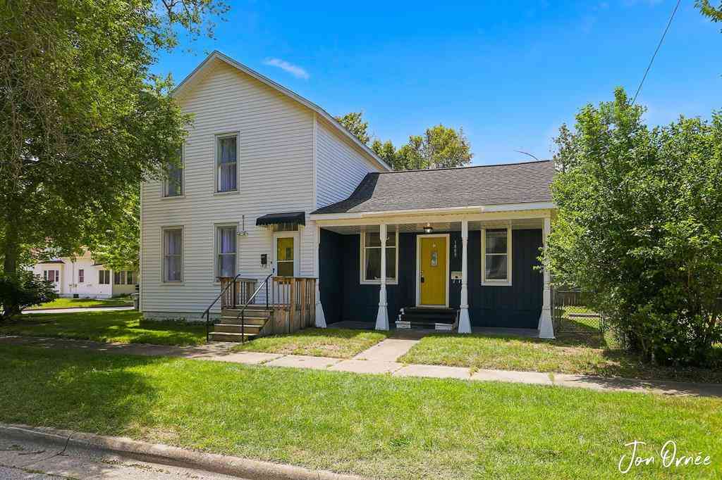 Multifamily For Sale - 1889 Robinson Street <br/> Muskegon, MI 49441