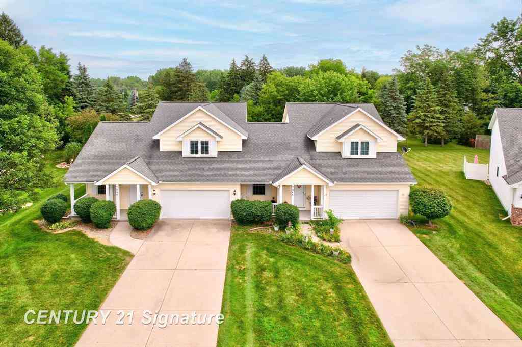 Multifamily For Sale - 7944-7946 Rivercrest Court <br/> Saginaw County, Freeland, MI 48623