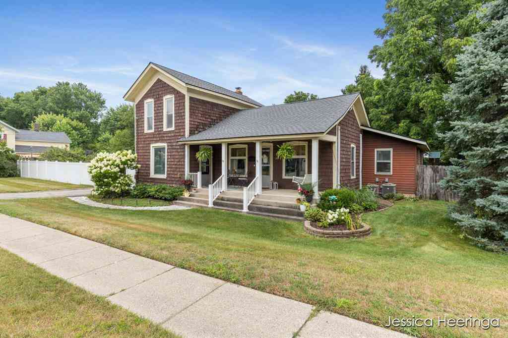 Multifamily For Sale - 29 W Division Street Ne NE<br/> Rockford, MI 49341
