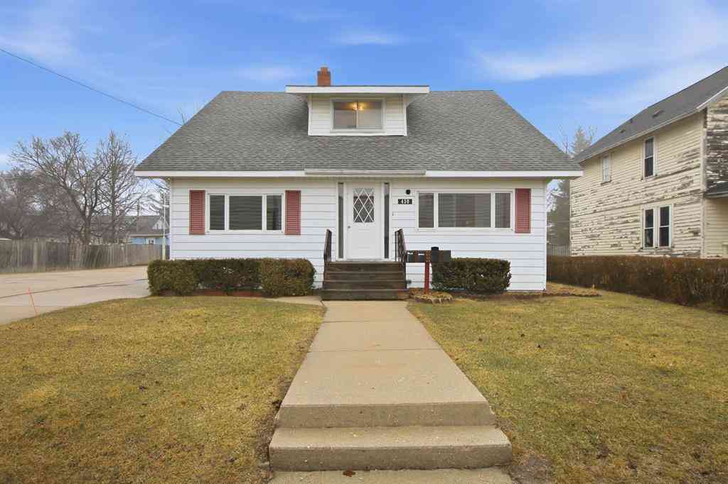 Multifamily For Sale - 430 Bridge Avenue <br/> Alma, MI 48801