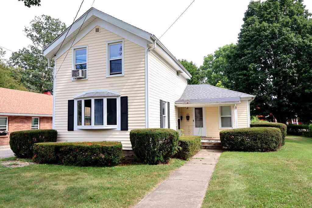 Multifamily For Sale - 176 W Pearl Street <br/> Coldwater, MI 49036