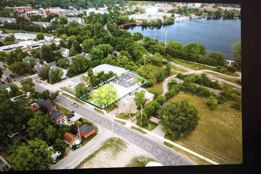 Multifamily For Sale - 807 Lake Avenue <br/> Traverse City, MI 49684