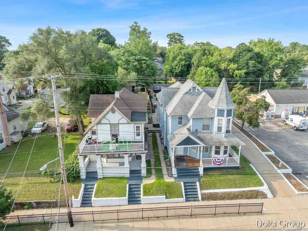 Multifamily For Sale - 522 Michigan Street Ne NE<br/> Grand Rapids, MI 49503