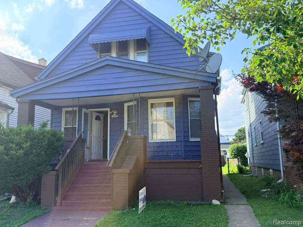 Multifamily For Sale - 1957 Yemans Street <br/> Hamtramck, MI 48212