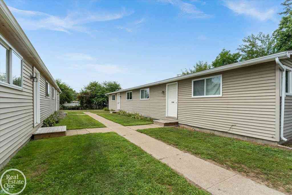 Multifamily For Sale - 2321-2323 15th Street <br/> Port Huron, MI 48060